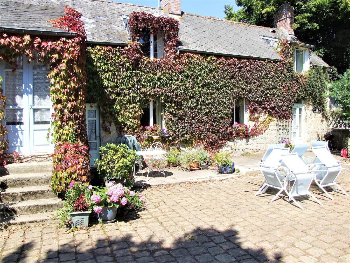 Juvigny-Val-d'Andaine Le Glycine A Manoir Sainte Cecile 아파트 외부 사진