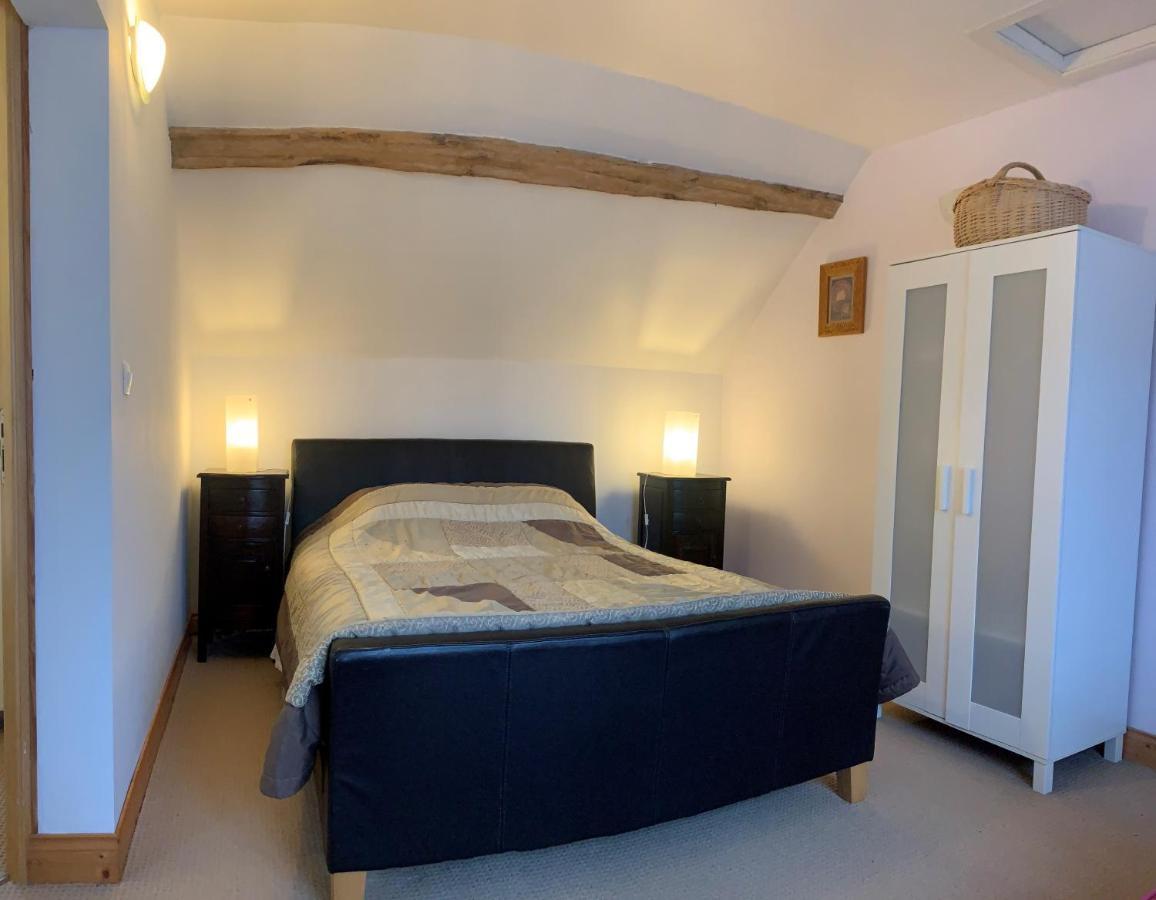 Juvigny-Val-d'Andaine Le Glycine A Manoir Sainte Cecile 아파트 외부 사진