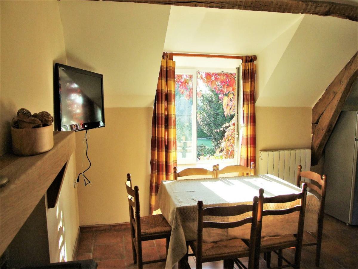 Juvigny-Val-d'Andaine Le Glycine A Manoir Sainte Cecile 아파트 외부 사진