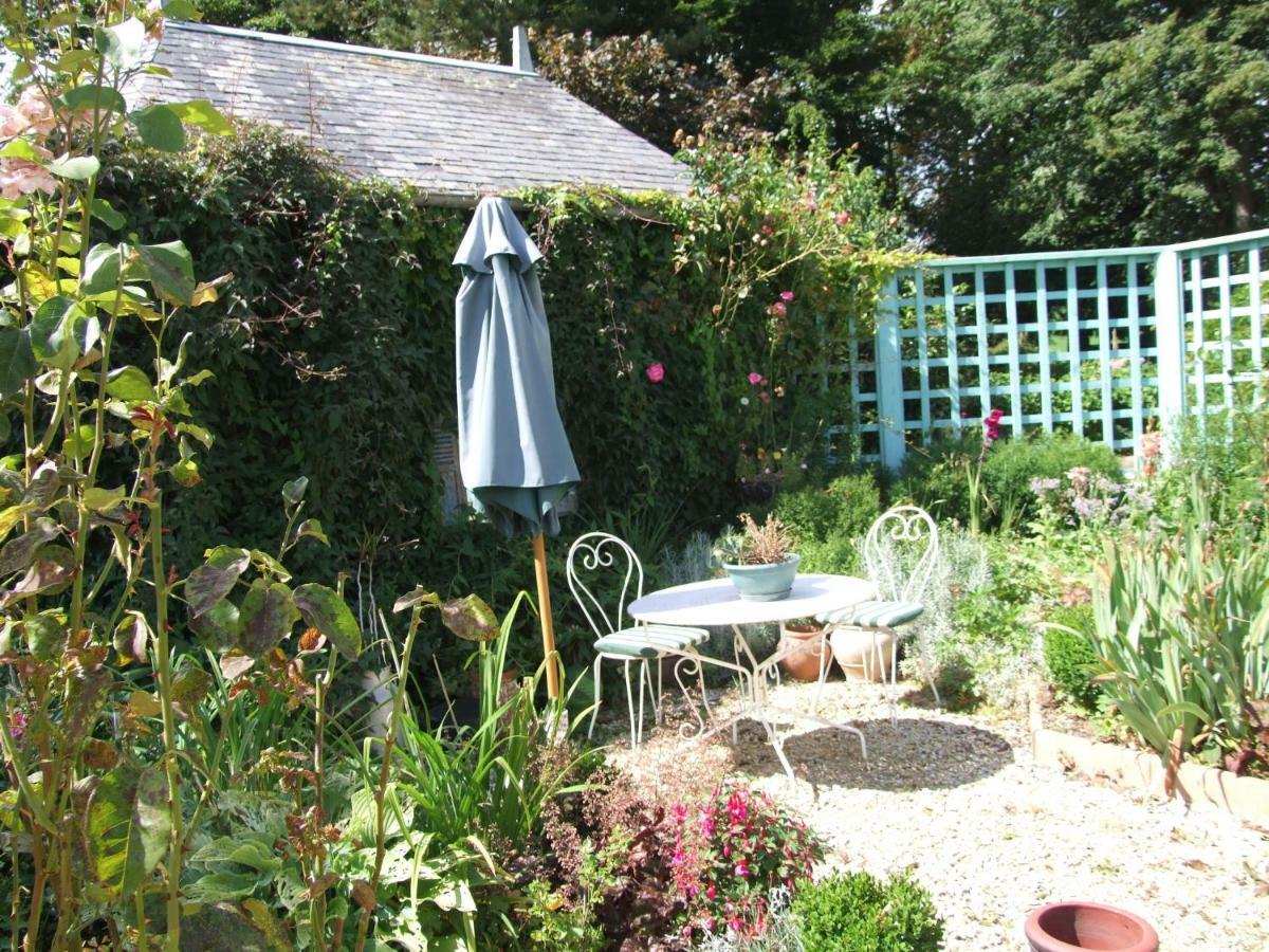 Juvigny-Val-d'Andaine Le Glycine A Manoir Sainte Cecile 아파트 외부 사진